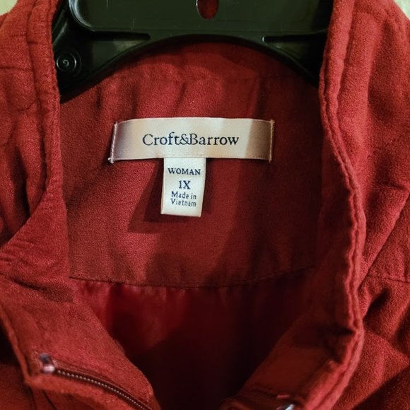 Brick Red Quilted Vest - Picture 2 of 5